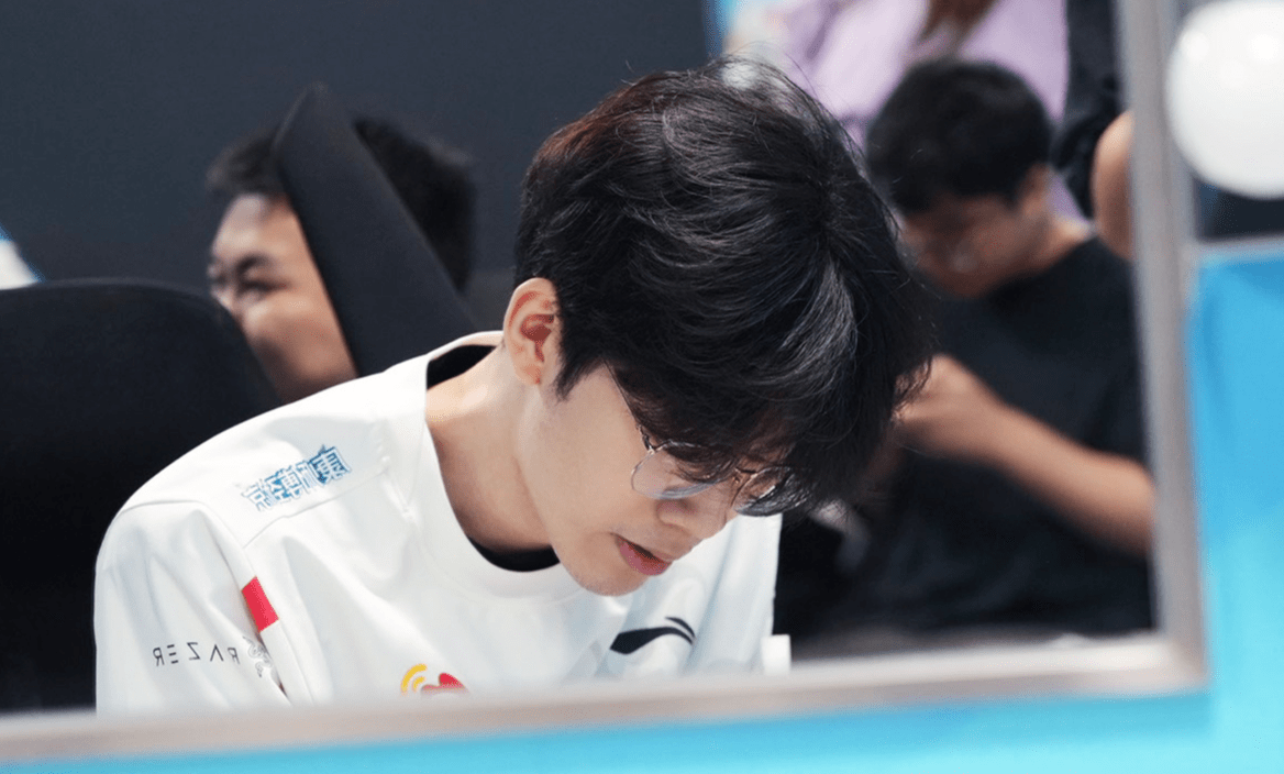 Karsa连续二十场比赛得分超过险胜,MAD不断突破!再创辉煌时刻 Karsa连续二十场比赛得分超过险胜,MAD不断突破!再创辉煌时刻